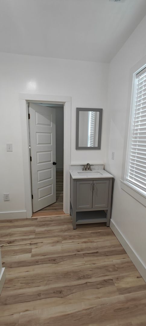 Foto del edificio - 2 BR/ 1 BA Newly Renovated Two Bedroom Hou...