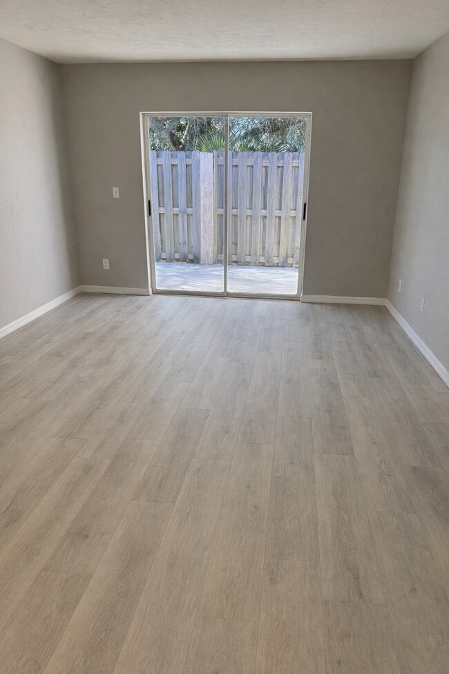 Foto del edificio - 12243 Londonderry Ln