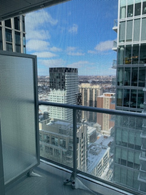 Building Photo - 195 Redpath Av