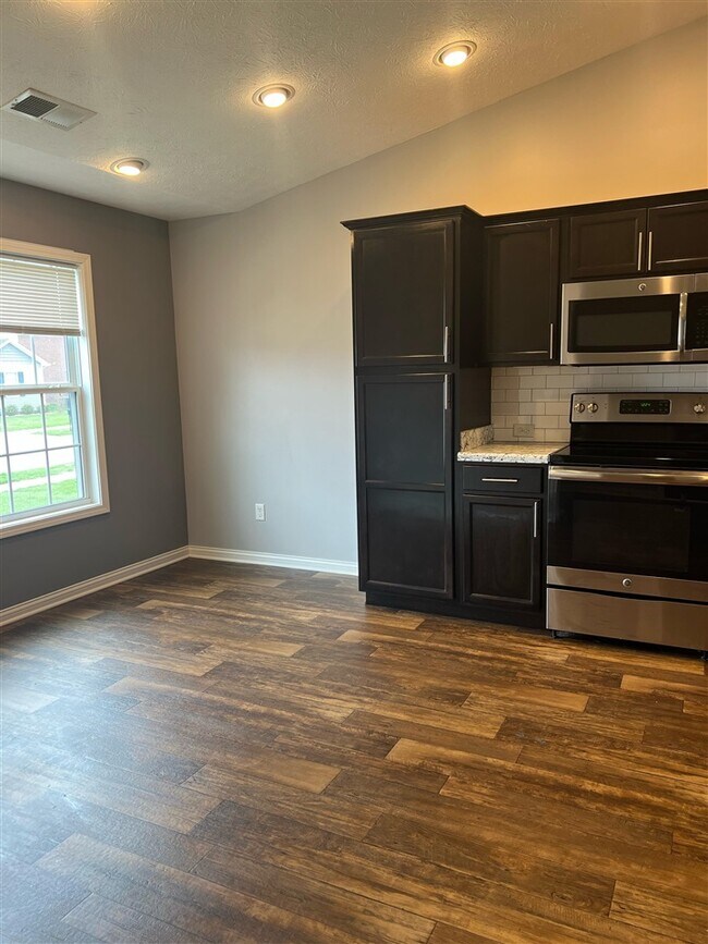 Building Photo - 5487 Hackberry Wy