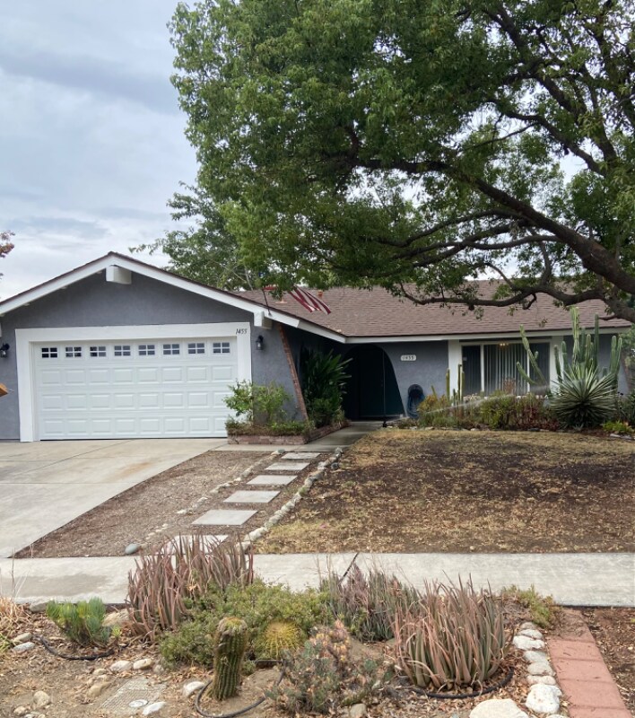 Foto principal - 1455 E Brockton Ave