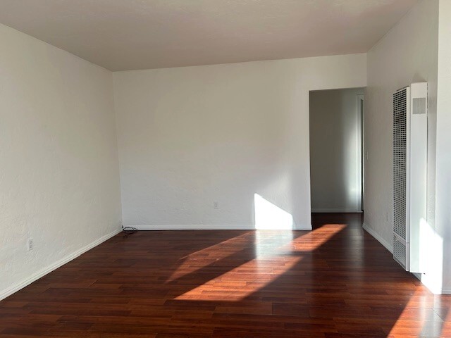 Foto del edificio - 321 S Pauley St