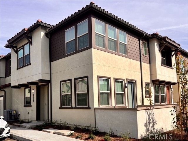 Building Photo - 10586 Triple Crown Ln
