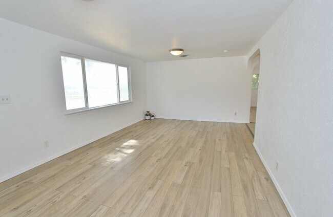 Foto del edificio - 3720 Frozen Dog Rd