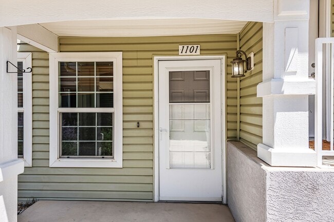 Foto del edificio - 623 Canyon Vista Way