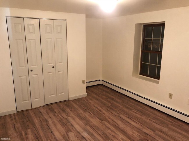 Building Photo - 2 br, 2 bath Apartment - 7 Perry Hl