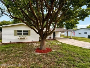 Building Photo - 987 Kings Post Rd