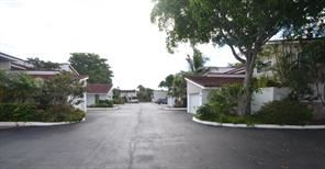 Building Photo - 2700 N 34th Ave