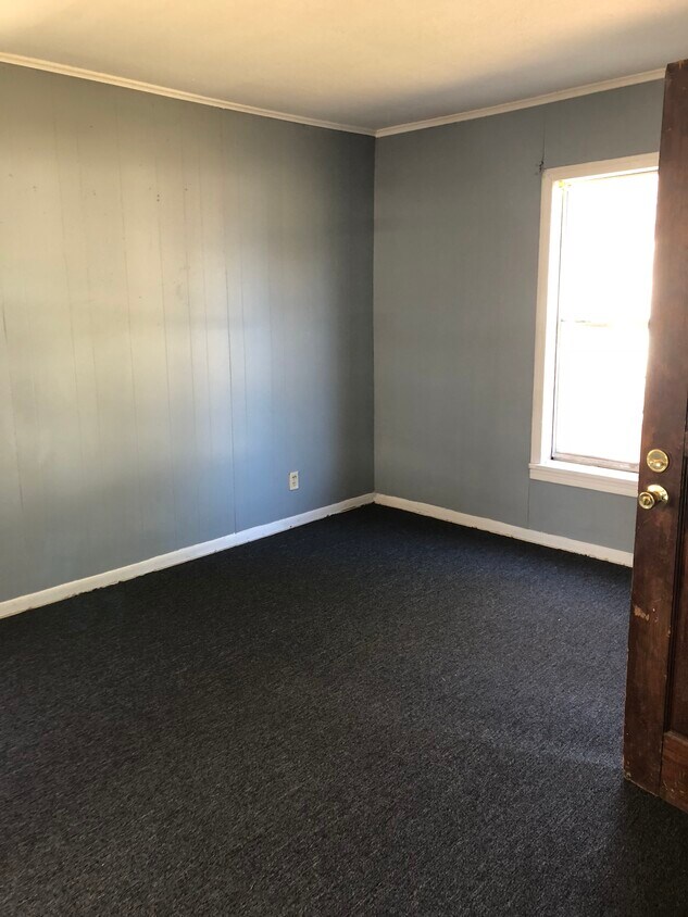 Foto del edificio - 618 W 75th St