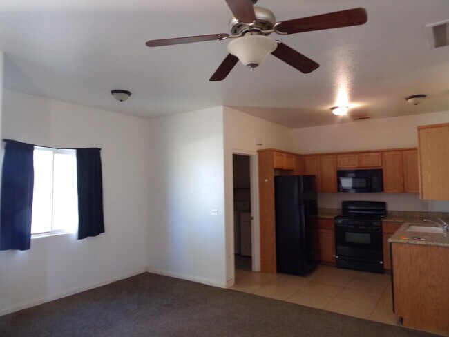 Building Photo - 8536 Aspen Ave