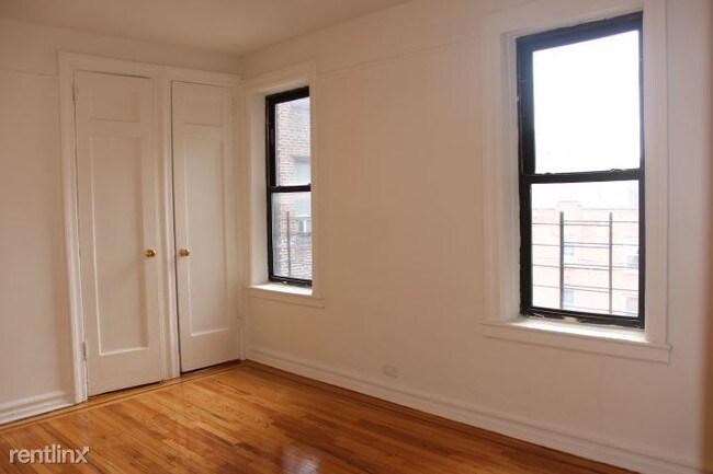 Building Photo - 1 br, 1 bath  - 3204 Holland Ave 2E
