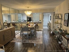 Building Photo - 1707 Whitehall Dr