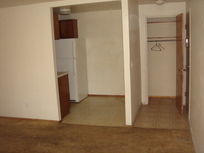 Apartamento - 3838 Washington Ave