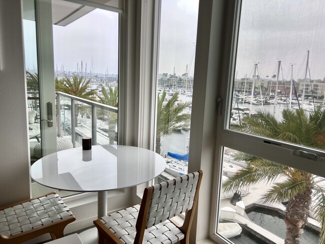 Building Photo - 14000 Marquesas Way