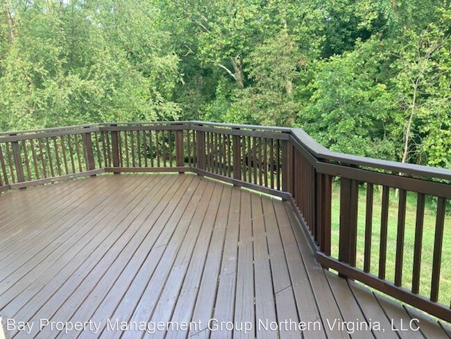 Building Photo - 3 br, 3.5 bath House - 3833 Foxfield LN