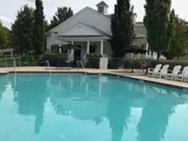 Foto del edificio - 864 Nittany Ct