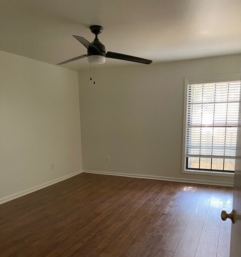 Bedroom 1 - 691 Tanglewood St
