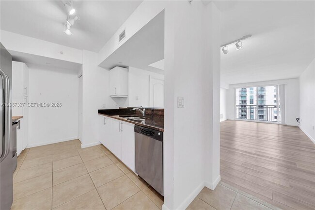 Foto del edificio - 7350 SW 89th St