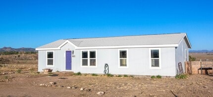 Building Photo - 22400 N Old Hwy 89