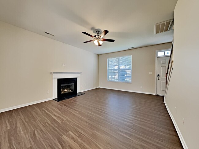 Foto del edificio - 8535 Ridgeline Ln