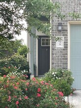Building Photo - 135 Axlewood Ct