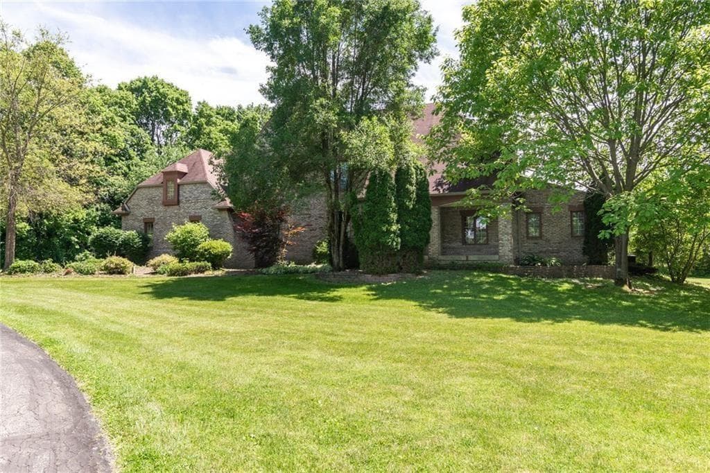 3511 N Willow Rd, Zionsville, IN 46077 House for Rent in Zionsville