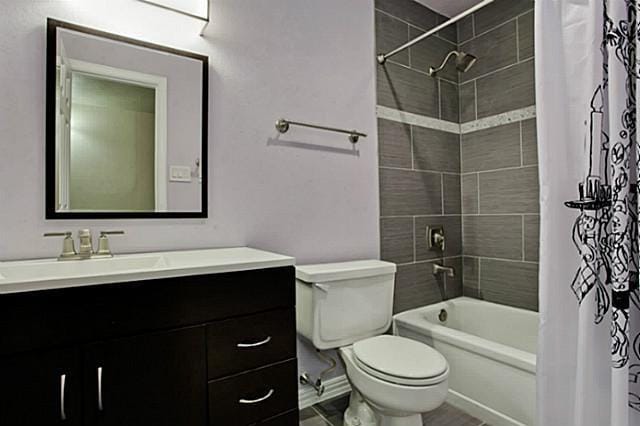 Building Photo - 2608 Chancellor Dr