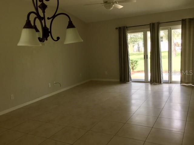 Foto del edificio - 641 Constance Rd