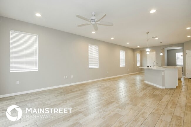 Foto del edificio - 7242 Milestone Dr