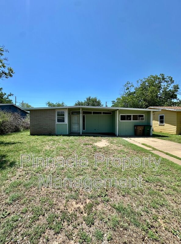 Primary Photo - 2920 Field St