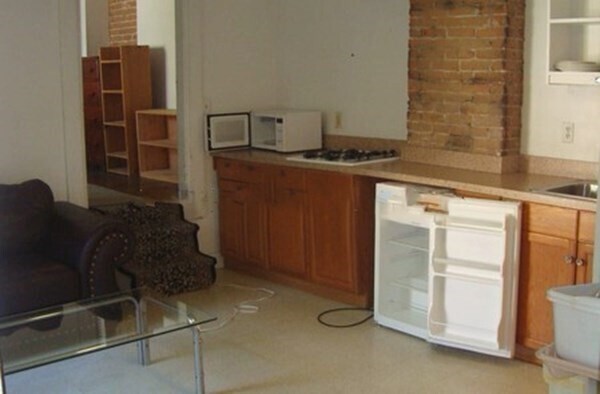 Building Photo - 6 Worcester St