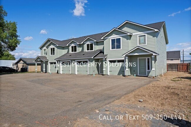 Building Photo - 1613 W Lee St