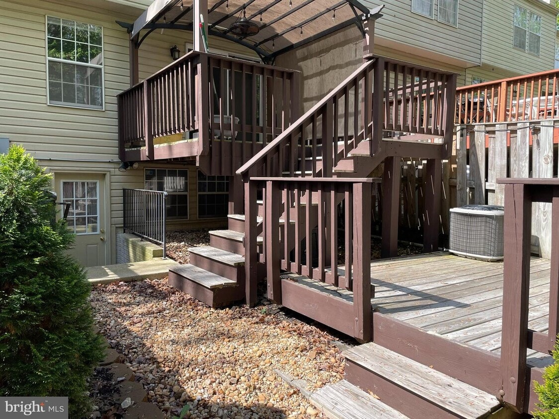 12871 Effingham Ct, Woodbridge, VA 22192 Townhome Rentals in Woodbridge VA