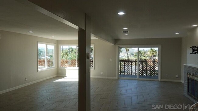 Building Photo - 31438 Club Vista Ln