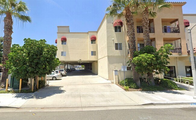 Foto del edificio - 9927 San Antonio Ave