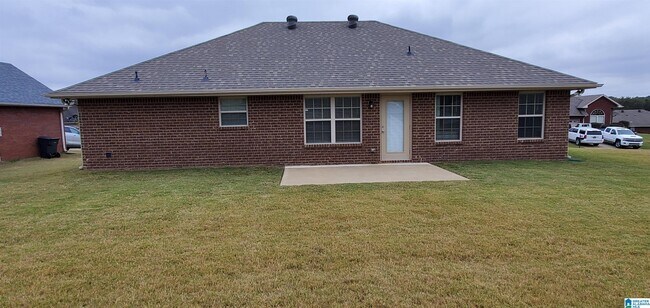 Foto del edificio - 135 Old Ivy Rd