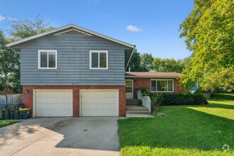Building Photo - 923 Talwrn Ct