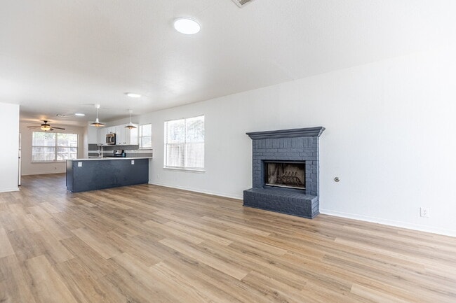 Building Photo - 2012 Balsam Way