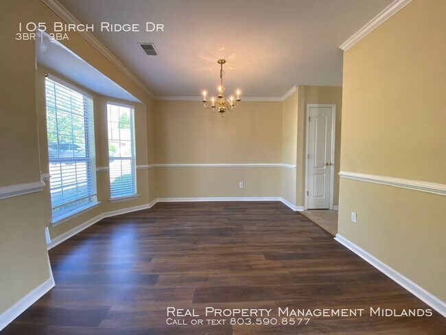 Foto del edificio - 105 Birch Ridge Dr
