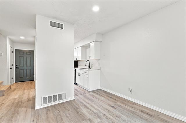 Foto del edificio - 8108 Foxfire Ln
