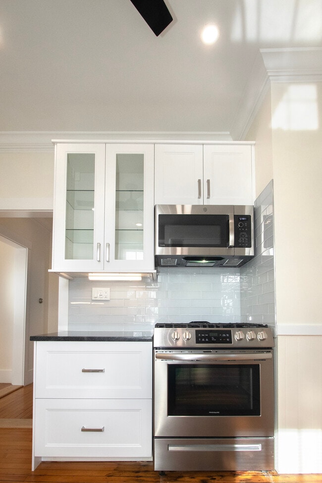 Glass Tile Backsplash - 57 Marcy St