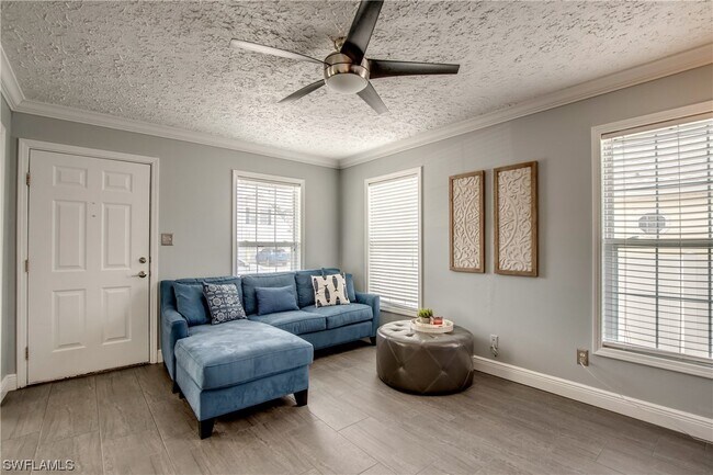 Foto del edificio - 406 Leawood Cir