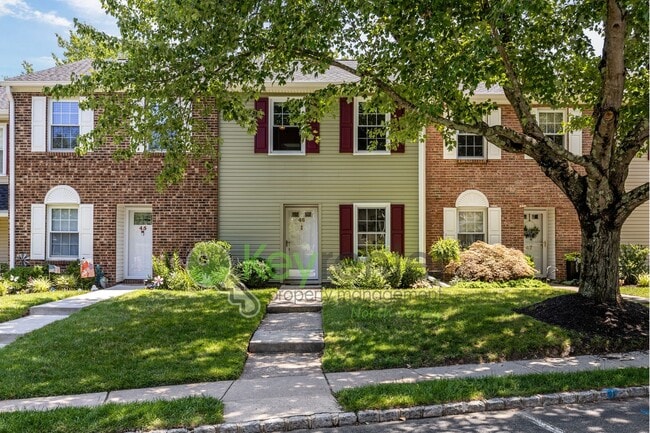 Resort-Style Living in Deer Run – Golf Course Access, Pool, Tennis & Private Patio - Resort-Style Living in Deer Run – Golf Course Access, Pool, Tennis & Private Patio Townhome