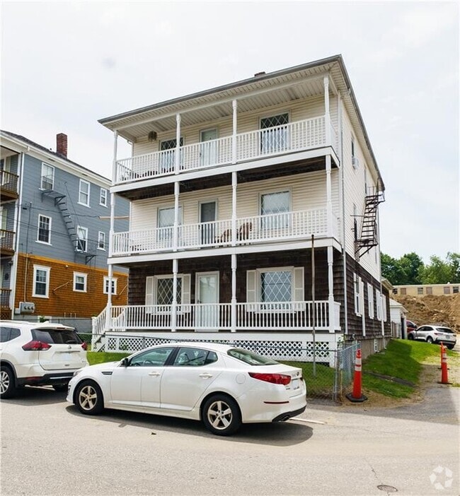 Building Photo - 32 Bouvier Ave
