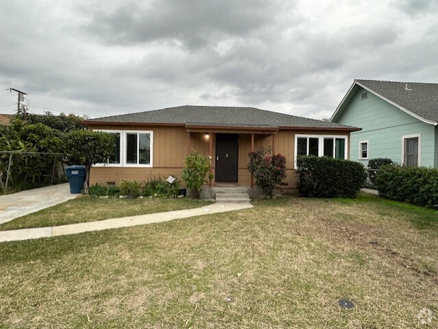Building Photo - 3710 Arden Dr