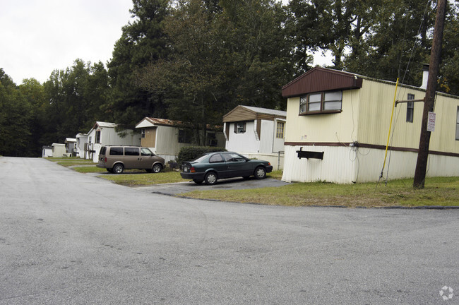 Foto del edificio - Pinebrook Mobile Home Community