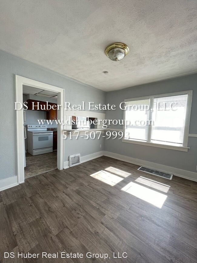 Building Photo - 2 br, 1 bath House - 2011 S Martin Luther ...