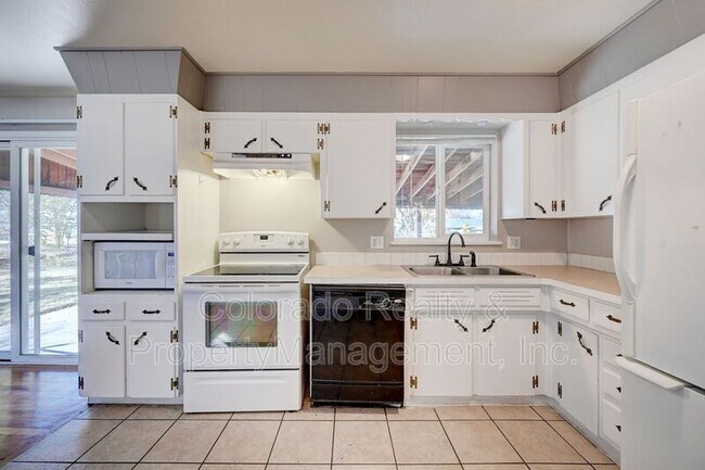 Foto del edificio - 6941 S Ash Cir