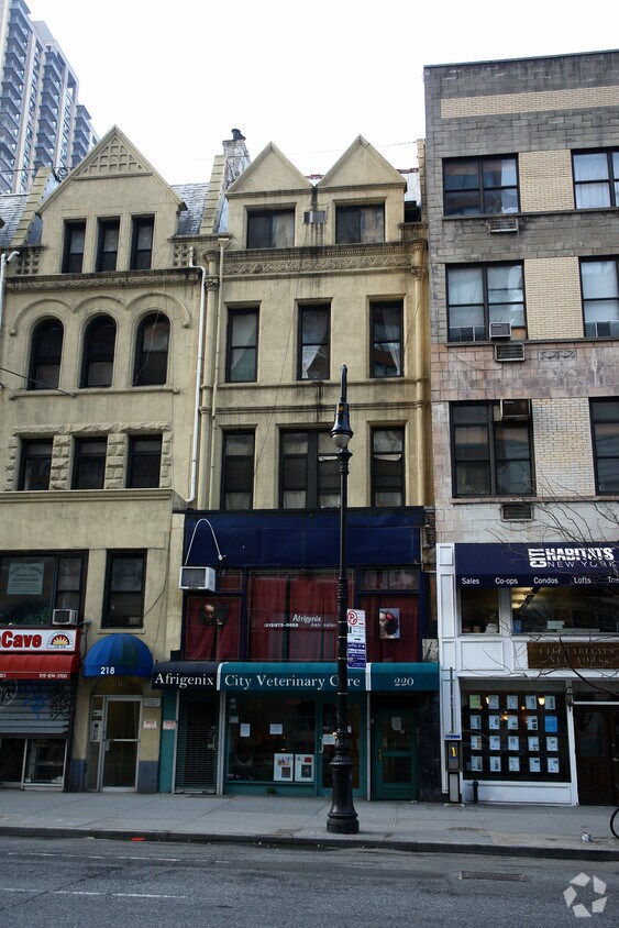 Primary Photo - 220 w 72 Street