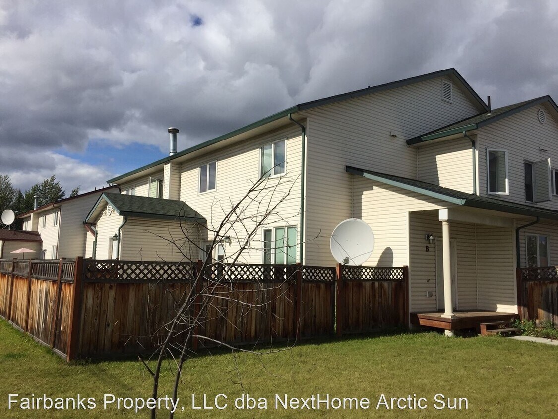 3 br, 2.5 bath House 1513 27th ave Unit B House Rental in